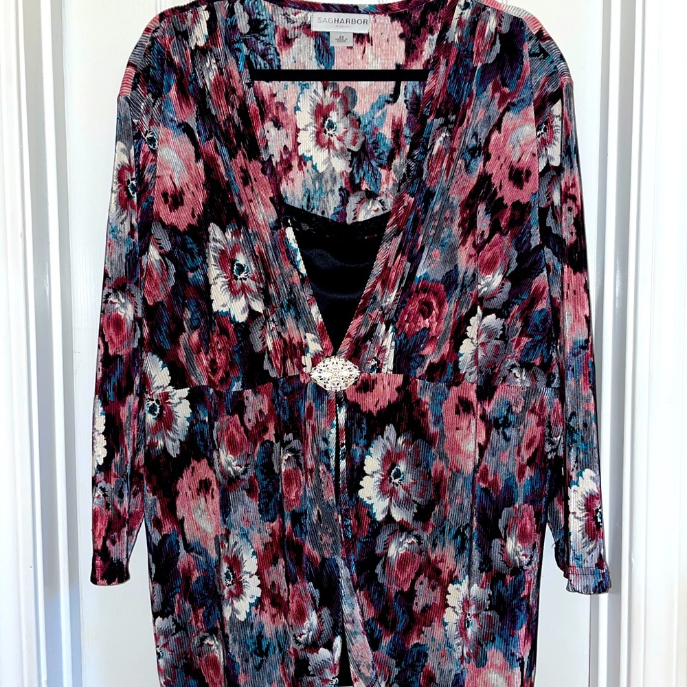 Sag Harbor Blouse. Size 2X. Black and Mauve.